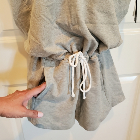 Hooded Romper - Picture 5 of 9